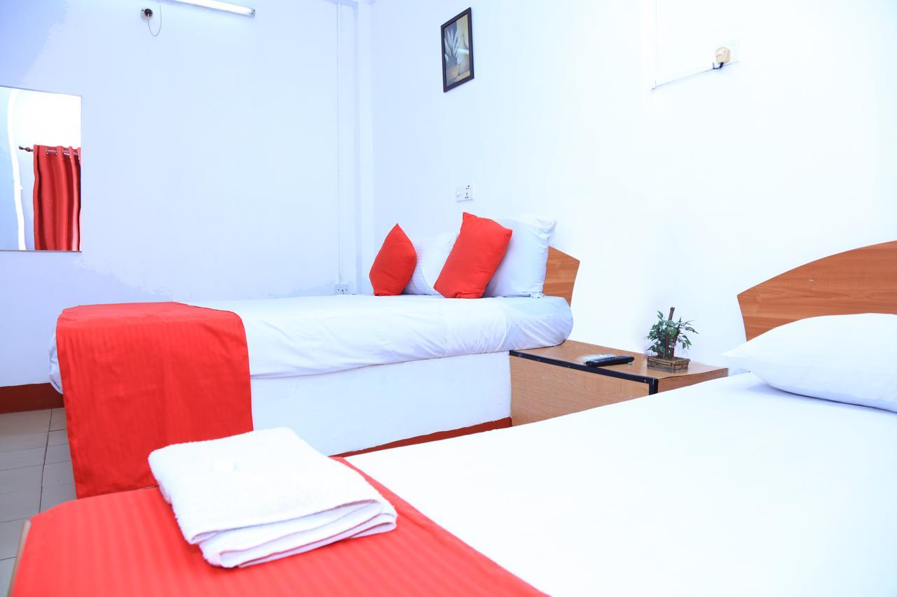 Hotel Nelly Vavuniya Exterior photo