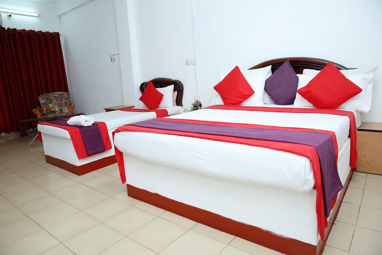 Hotel Nelly Vavuniya Exterior photo
